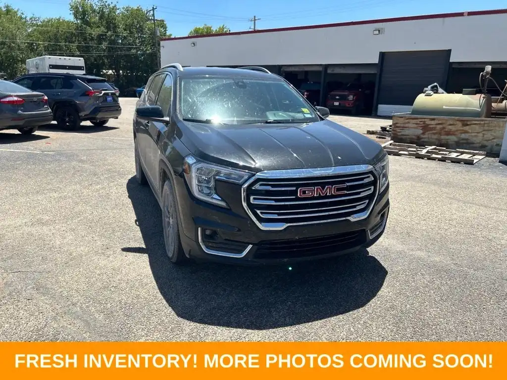 2023 GMC Terrain SLT FWD's photo