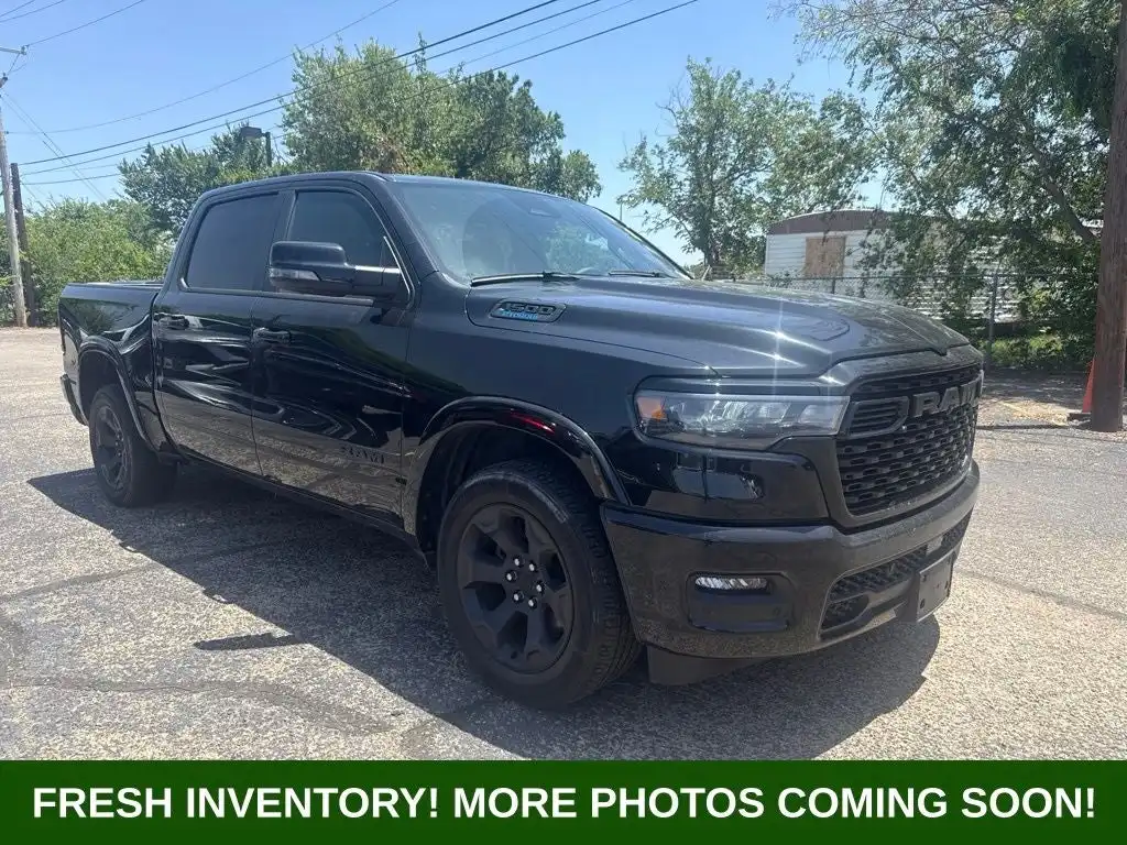 2025 RAM 1500 Big Horn/Lone Star Crew Cab 5'7's photo