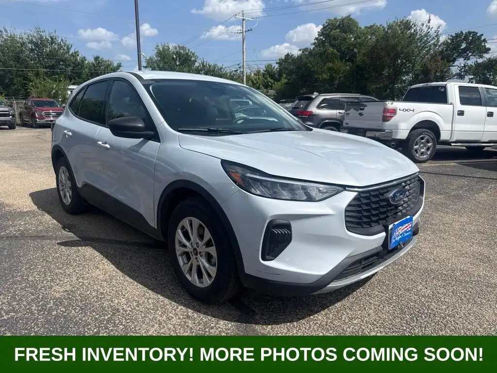 2025 Ford Escape Active FWD's photo