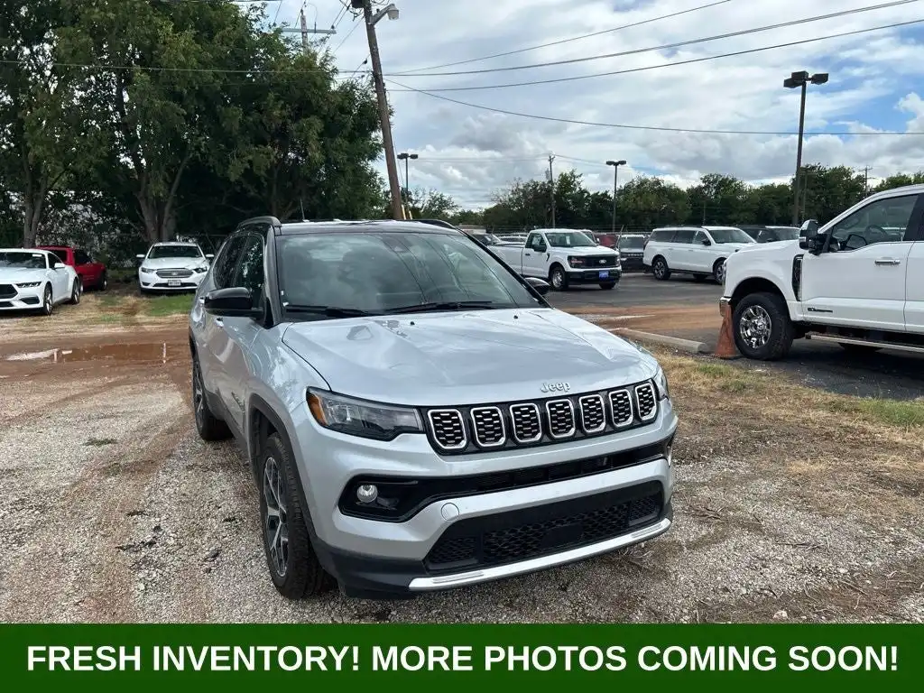 2025 Jeep Compass Limited 4X4's photo