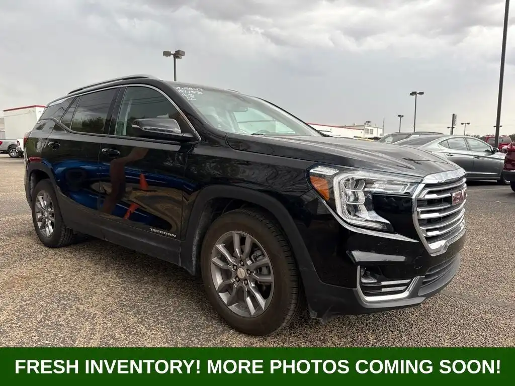 2024 GMC Terrain SLT FWD's photo