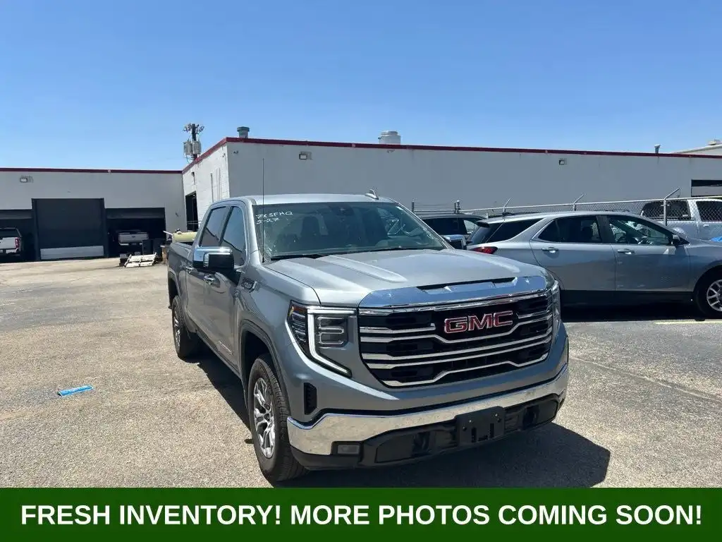 2025 GMC Sierra 2WD Crew Cab Short Box SLT's photo