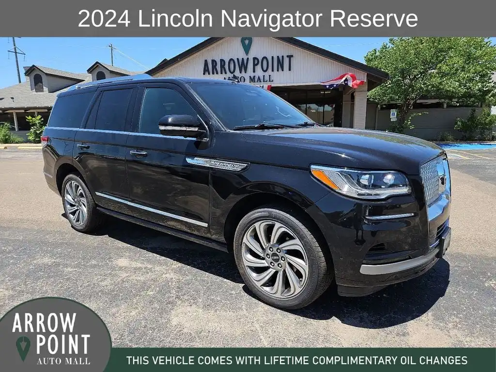 2024 Lincoln Navigator Reserve 4WD's photo