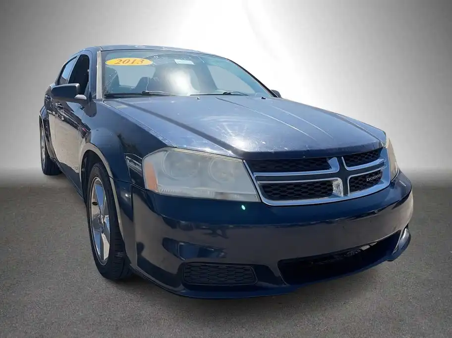 2013 Dodge Avenger SE's photo