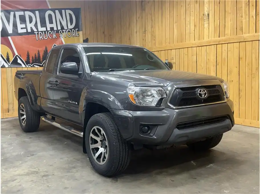 2012 Toyota Tacoma 4x4 Access Cab AT's photo