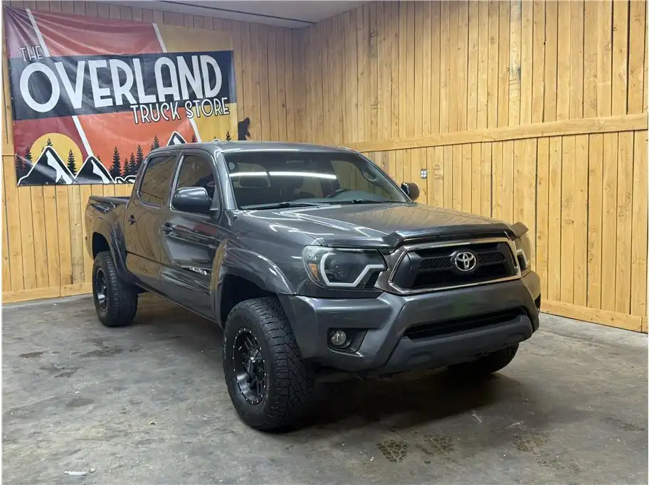 2015 Toyota Tacoma 4WD Double Cab V6 AT TRD Pro's photo