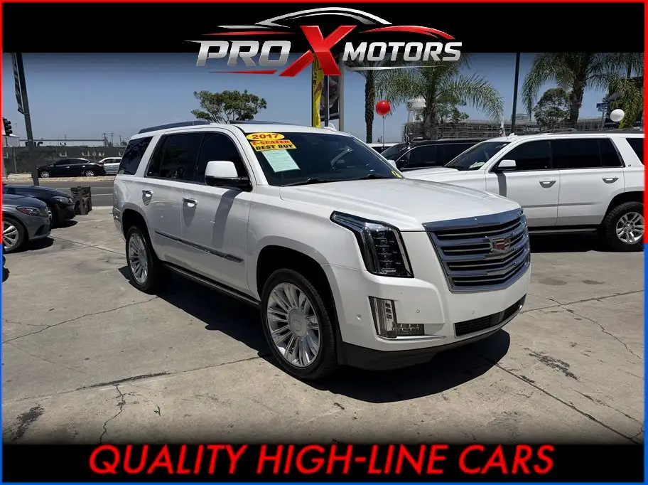 2017 Cadillac Escalade 2WD Platinum's photo