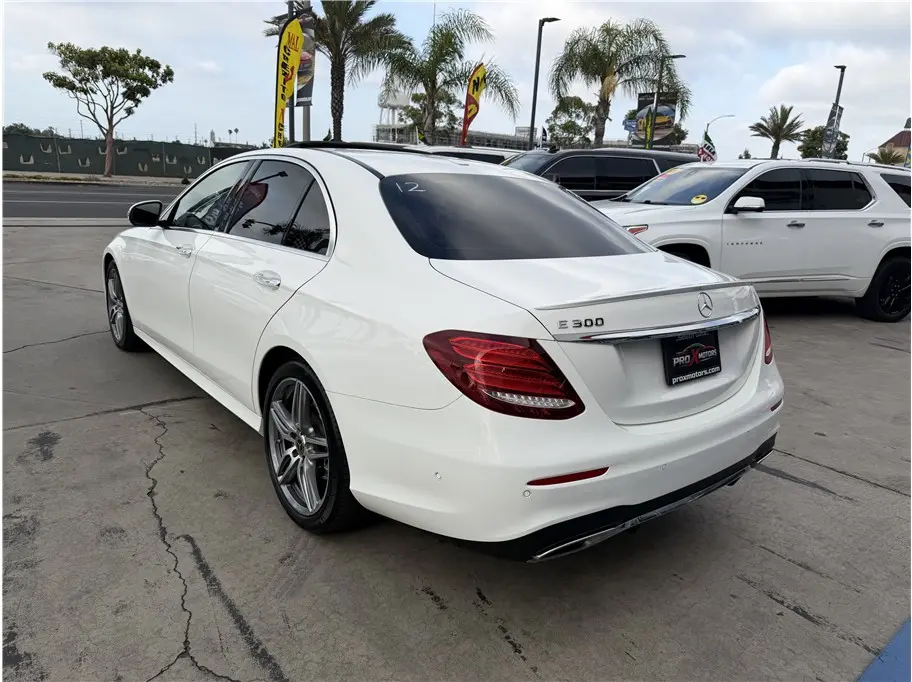 2019 Mercedes-Benz E-Class E300 photo 4