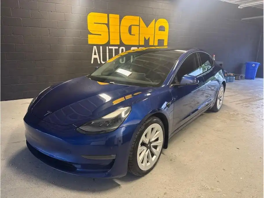 2021 Tesla Model 3 Long Range Dual Motor All-Wheel Drive's photo