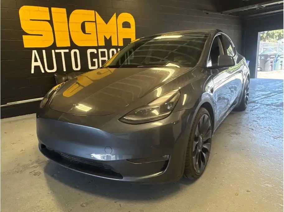 2022 Tesla Model Y Performance Dual Motor All-Wheel Drive's photo