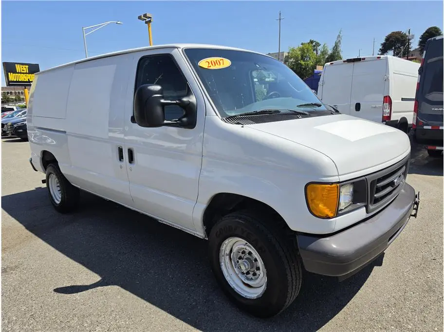 2007 Ford E-Series E-250 Van photo 3