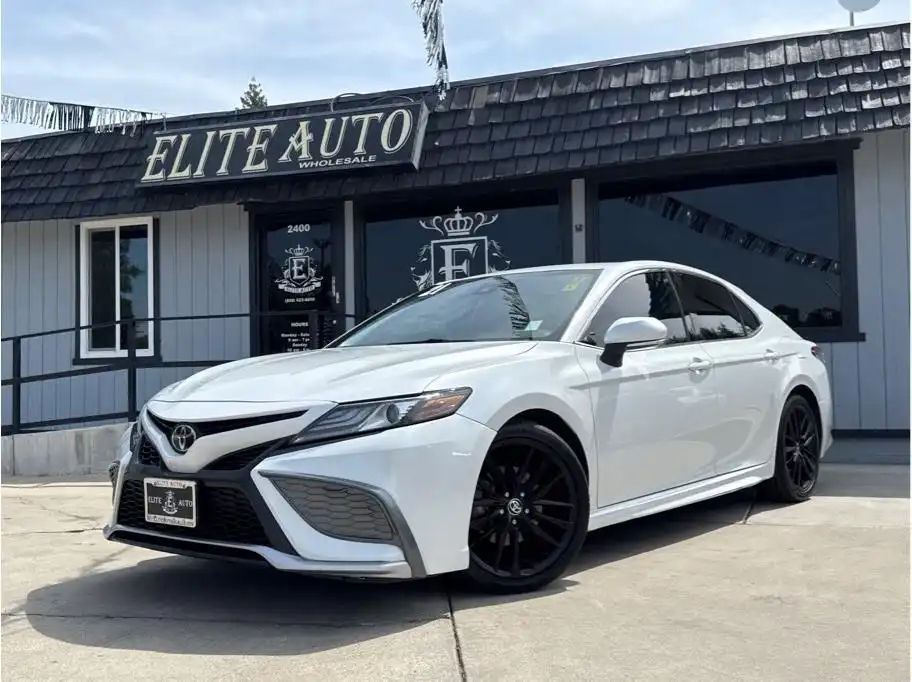 2021 Toyota Camry 2.5 Auto XSE's photo