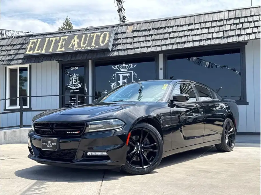 2018 Dodge Charger R/T's photo