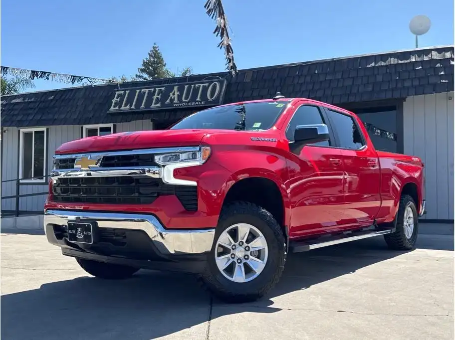 2024 Chevrolet Silverado 1500 LT 4X4 Crew Cab Standard Box's photo