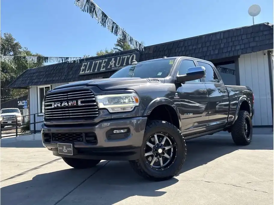 2019 RAM 2500 Laramie 4X4 Crew Cab SWB's photo