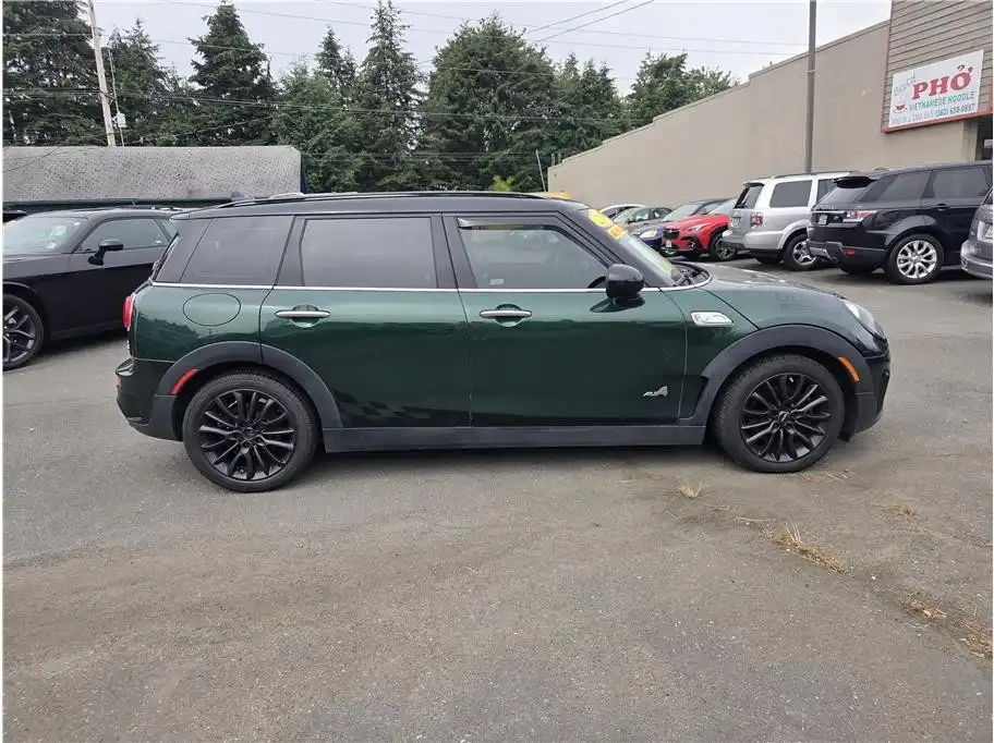 2017 MINI Clubman Cooper S ALL4's photo