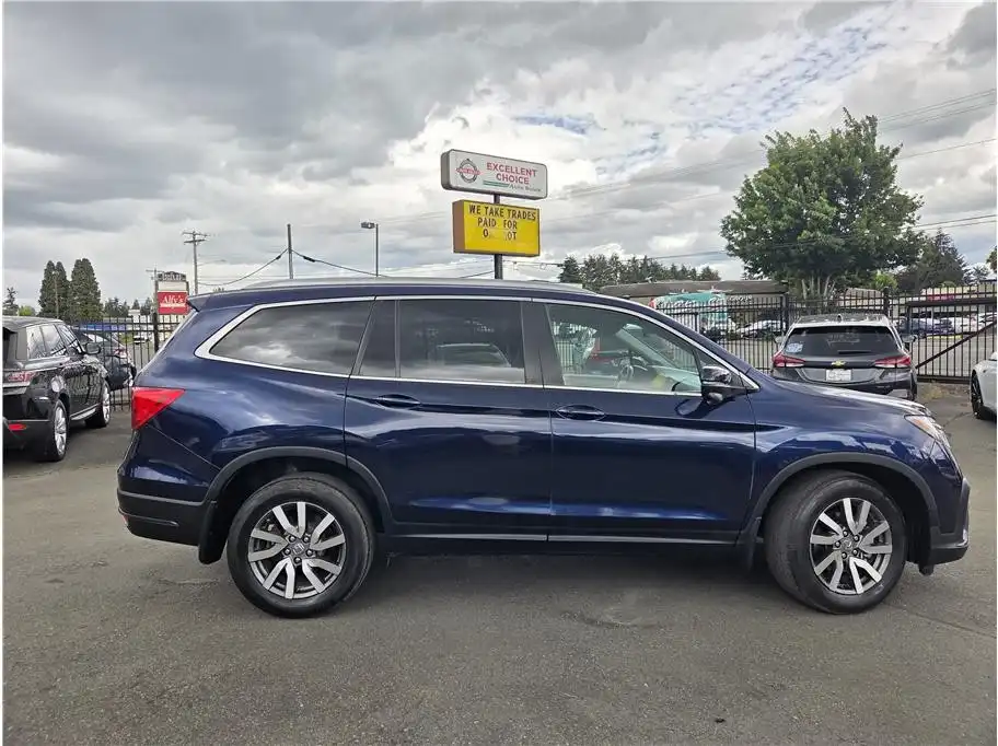 2020 Honda Pilot 4WD Black Edition's photo