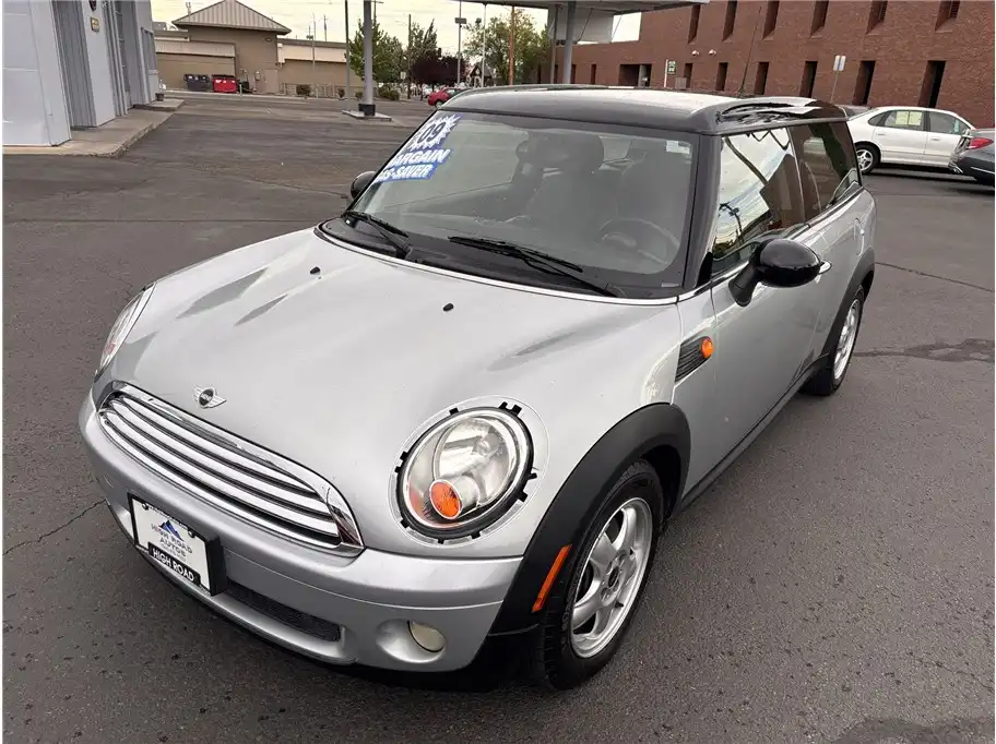 2009 MINI Cooper Clubman's photo