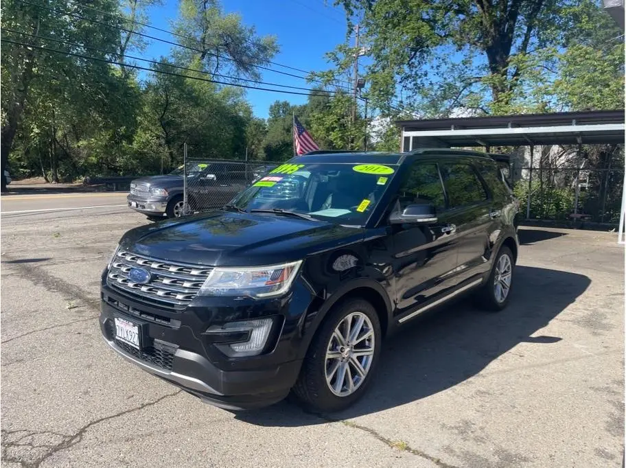 2017 Ford Explorer Limited FWD photo 4