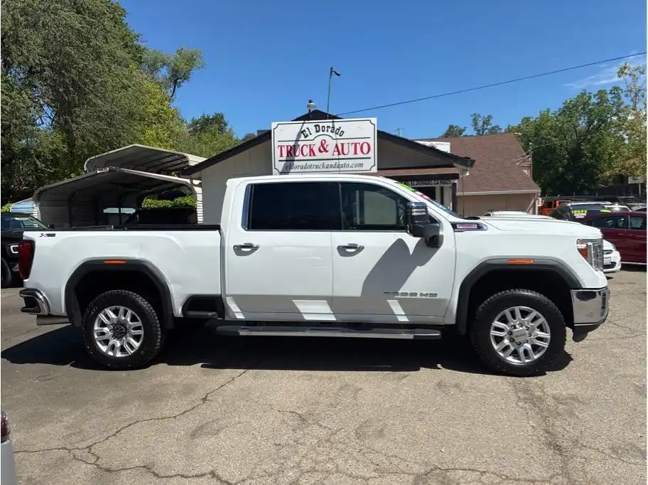 2021 GMC Sierra 4WD Crew Cab Standard Box SLT's photo