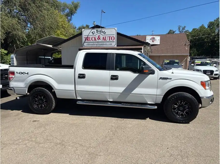2013 Ford F-150 XLT 4x4 SuperCrew 145-in's photo