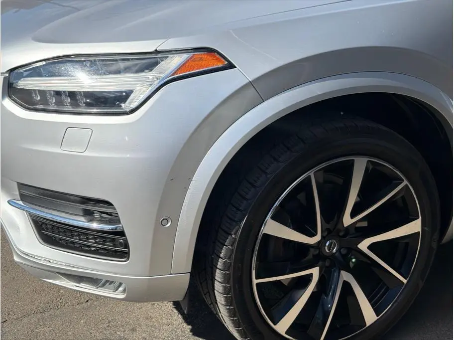 2019 Volvo XC90 T6 Inscription AWD photo 3
