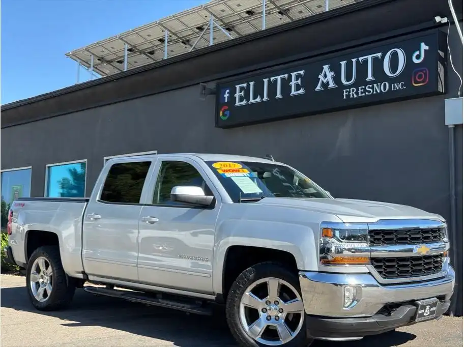 2017 Chevrolet Silverado 1500 LT 4X4 Crew Cab Short Box's photo