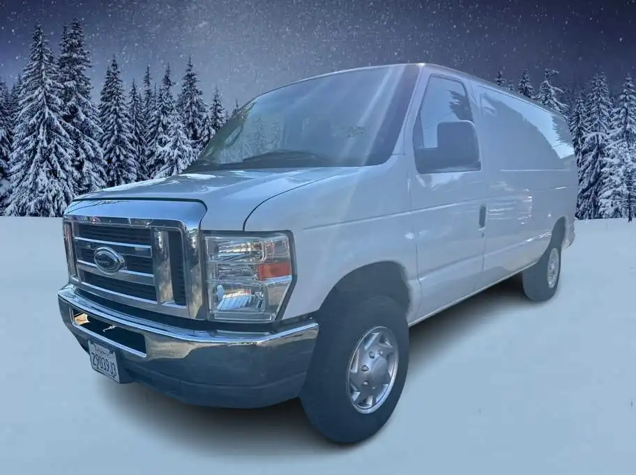 2012 Ford E-Series E-350 Super Duty's photo