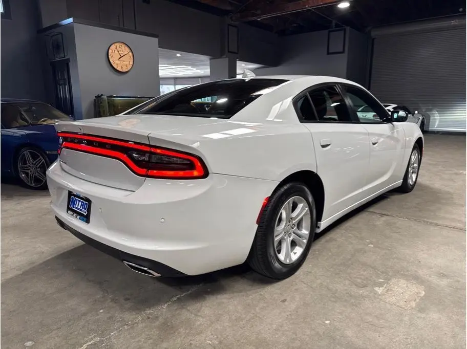 2023 Dodge Charger SXT photo 3