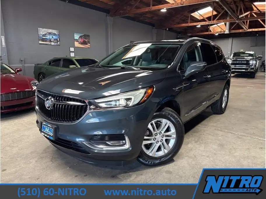 2019 Buick Enclave Essence's photo