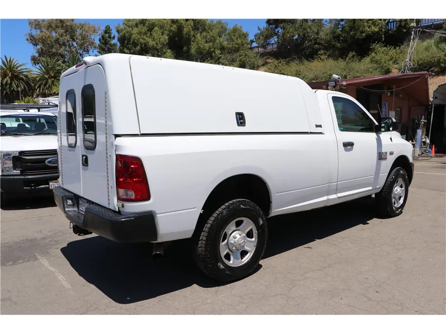 2017 RAM 3500 Tradesman 4X4 Regular cab photo 5