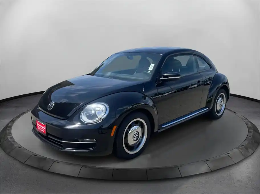 2013 Volkswagen Beetle 2.5L Auto w/Sunroof, Sound & Nav. PZEV's photo