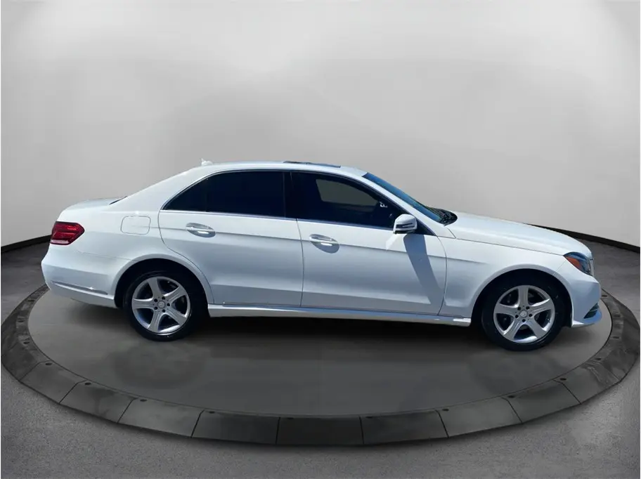 2014 Mercedes-Benz E-Class E350 Luxury photo 4