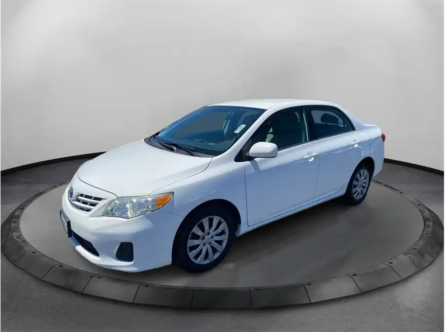 2013 Toyota Corolla LE AT's photo