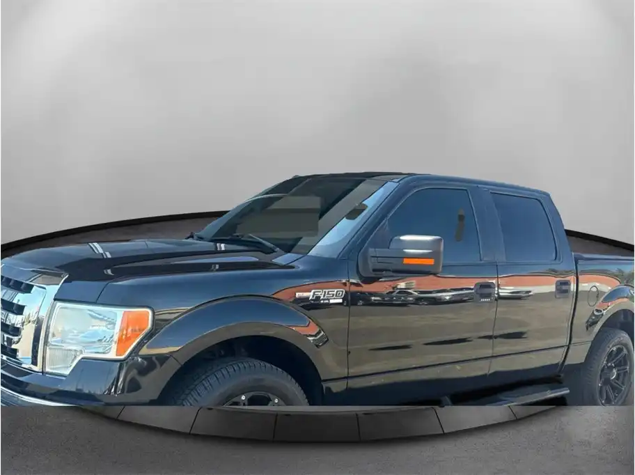 2011 Ford F-150 XLT SuperCrew 145 in's photo