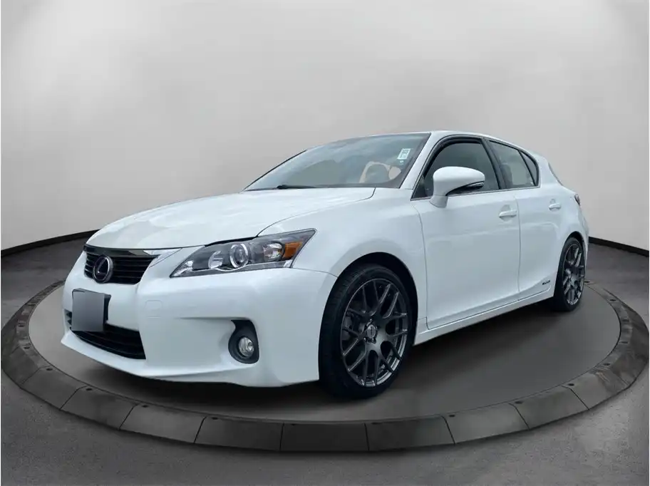 2013 Lexus CT 200h 200h's photo