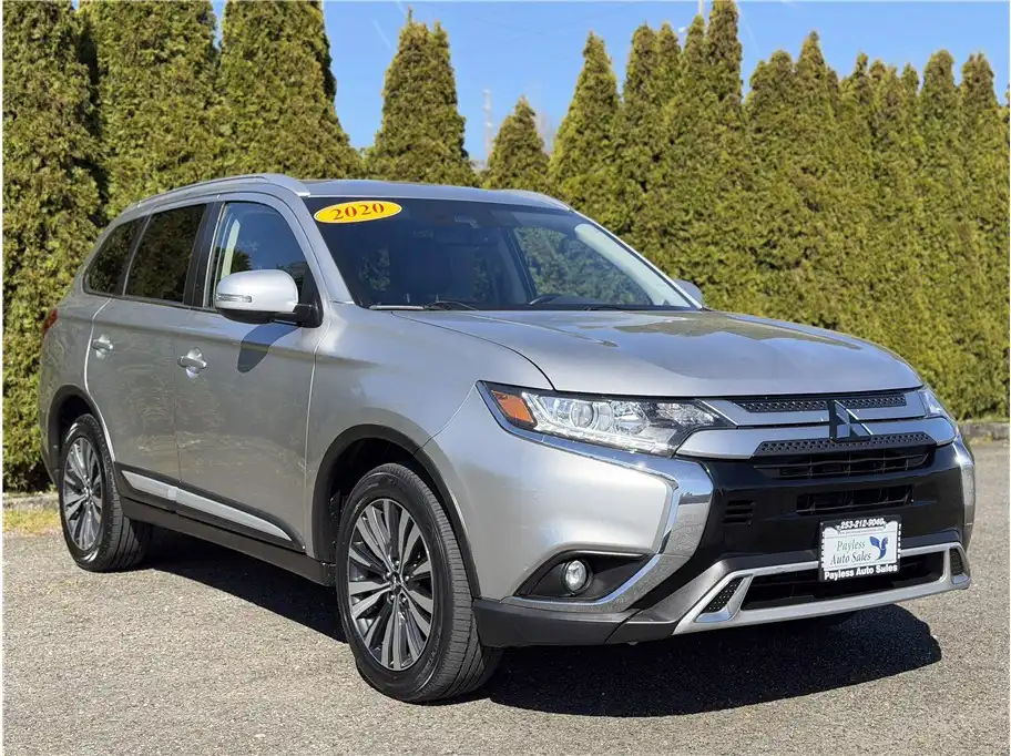 2020 Mitsubishi Outlander SEL FWD's photo
