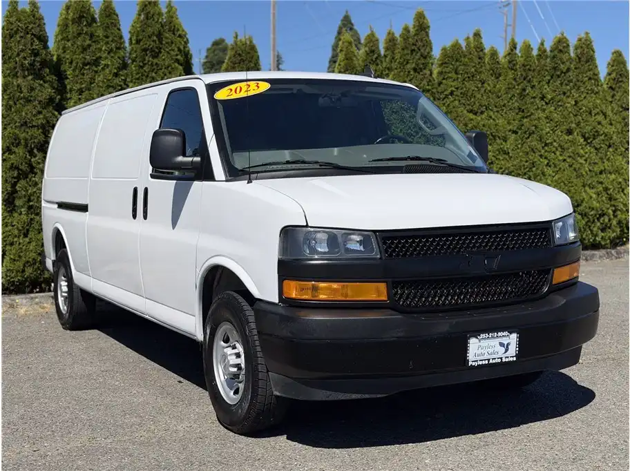2023 Chevrolet Express 2500 Extended Work Van HD's photo