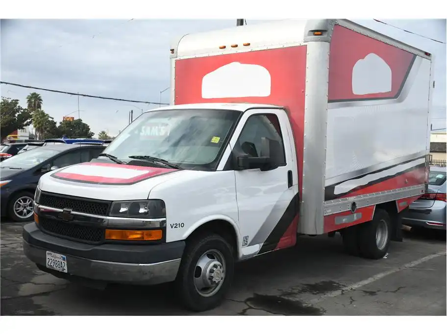 2016 Chevrolet Express 3500 139" WB's photo