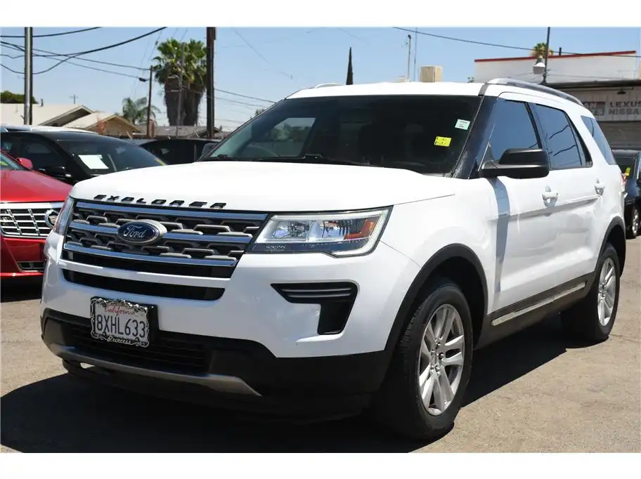 2018 Ford Explorer XLT 4WD's photo