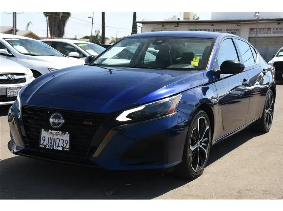 2024 Nissan Altima 2.5 SR's photo