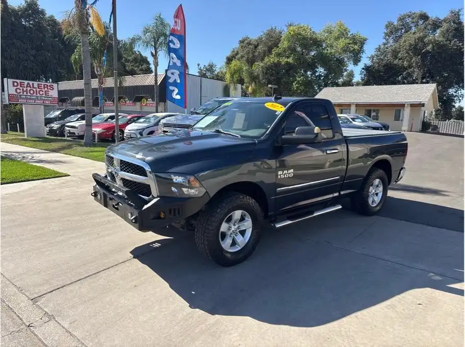 2017 RAM 1500 SLT 4x4 Regular Cab 6'4's photo