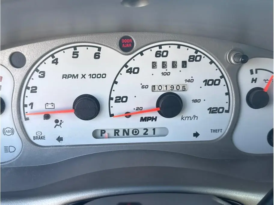 2002 Ford Explorer Value Auto photo 3