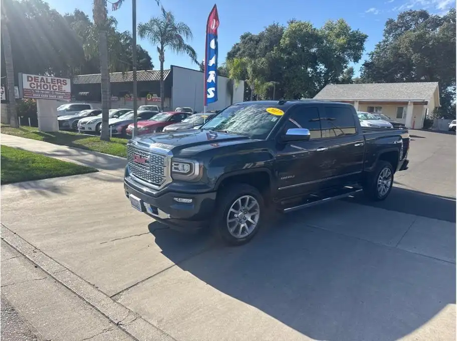 2017 GMC Sierra 2WD Crew Cab Short Box's photo