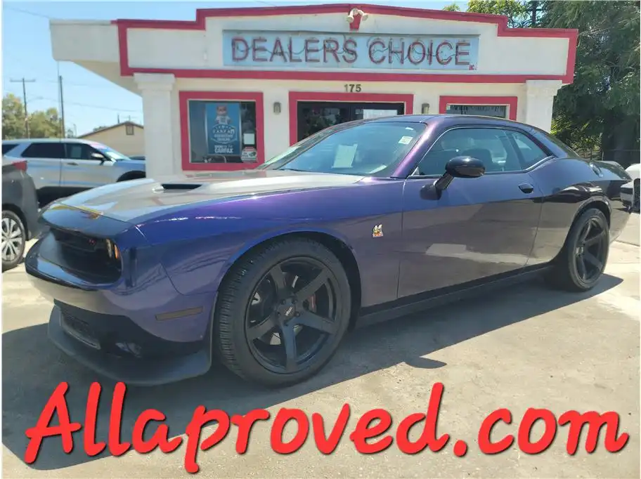 2016 Dodge Challenger Scat Pack's photo