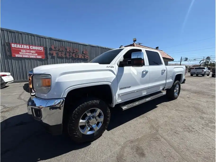2016 GMC Sierra 4WD Crew Cab Standard Box SLT's photo