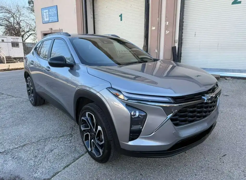 2025 Chevrolet Trax 2RS's photo