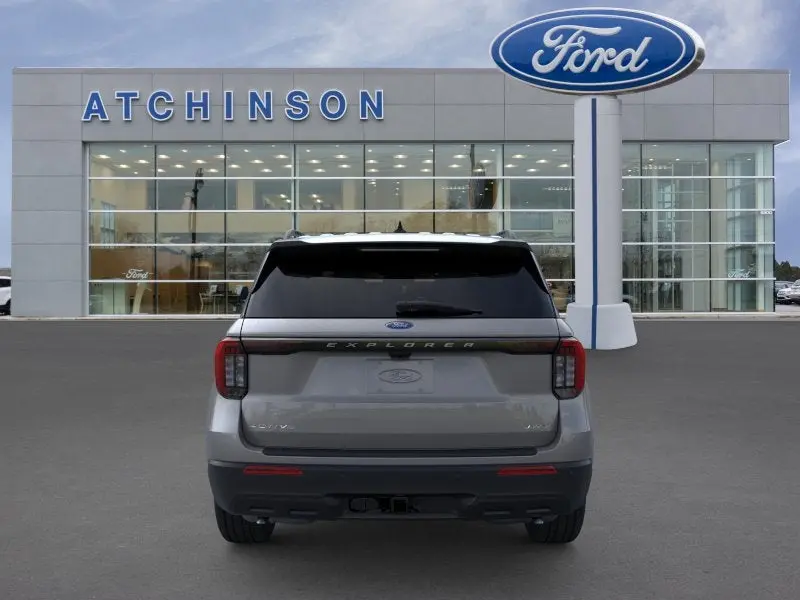2026 Ford Explorer Active 4WD photo 5