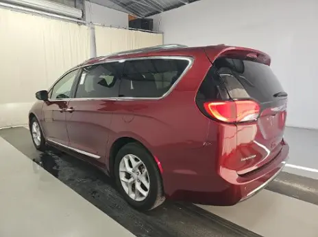 2019 Chrysler Pacifica Limited photo 4