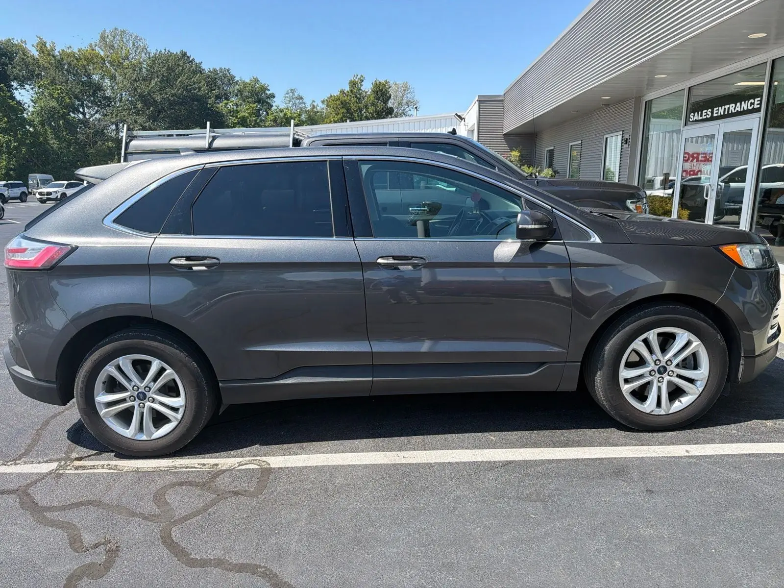 2020 Ford Edge SEL AWD photo 3